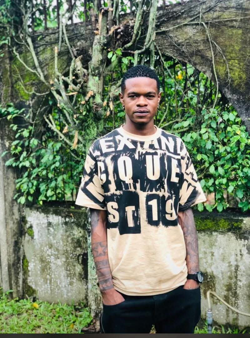 Je veux aller au studio.