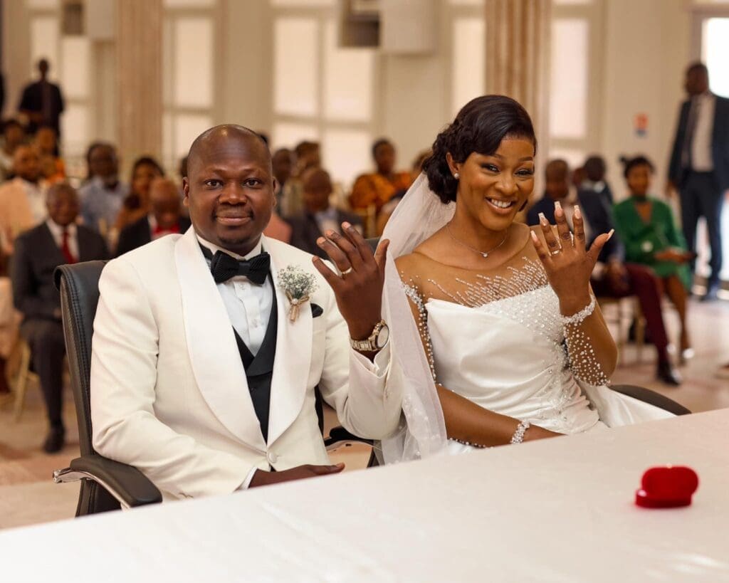  L'humoriste Agalawal, fidèle à son humour légendaire, a offert une célébration mémorable à ses invités