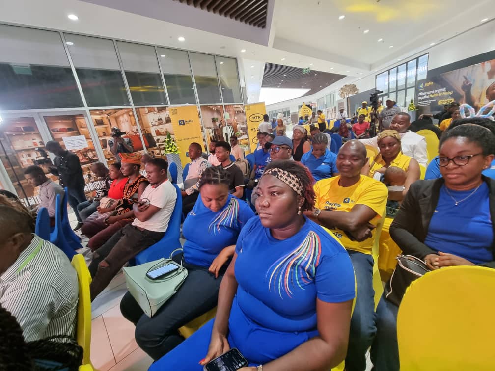  Avec des frais transparents et une facilité d'utilisation inégalée, ce service répond aux attentes des clients en quête de solutions urgentes.