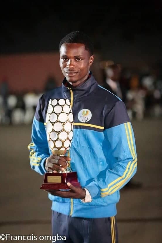 La torche des Dixiades a été remise à la région du Littoral