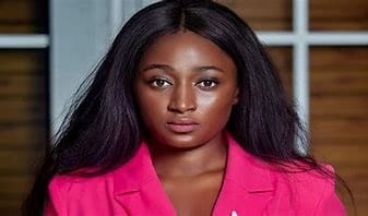 Cynthia Élisabeth Ngono, des plats scénarisés
camerounaises