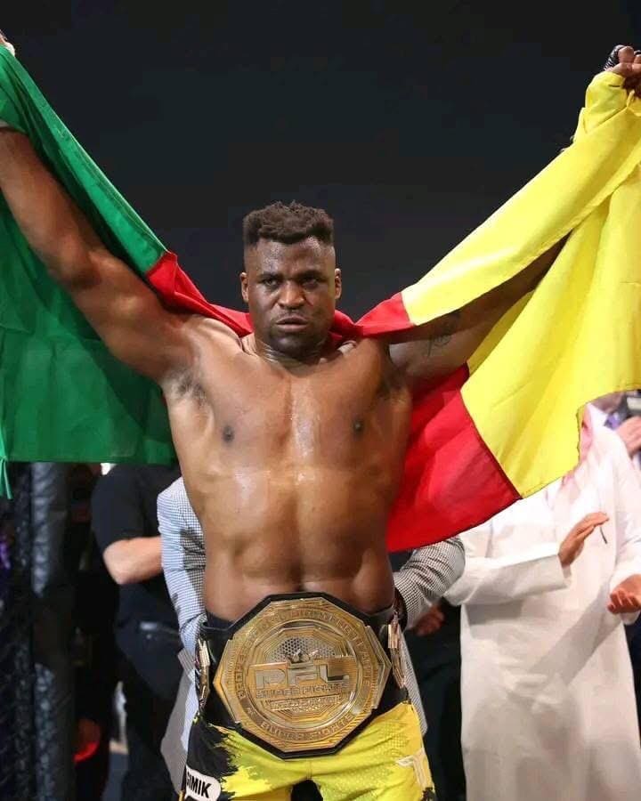de l’UFC avec un titre de champion en 2023, Francis Ngannou était fort attendu dans l’octogone pour son premier combat de 2024 en PFL.