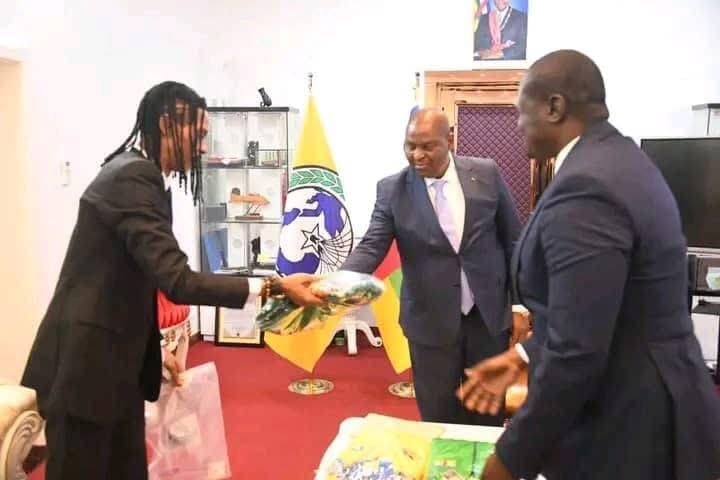 on est en passe de vivre un autre scénario du genre en République Centrafricaine, avec cette nomination annoncée de Rigobert Song par le ministère des Sports