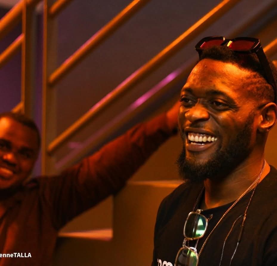 Salatiel a également abordé les conflits liés aux ruptures de contrats entre artistes et labels.