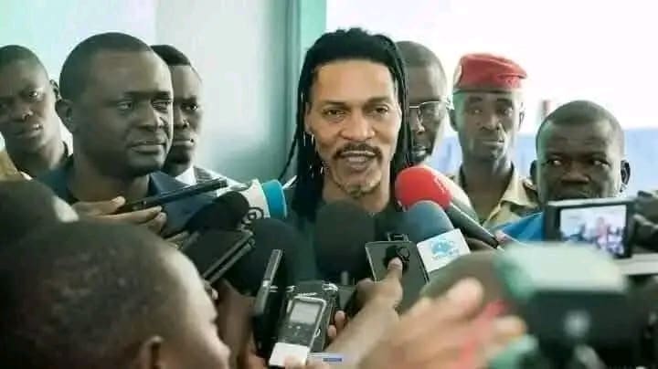 Le 15 janvier 2025, Rigobert Song a été officiellement présenté à la presse comme le nouveau sélectionneur des Fauves du Bas-Oubangui. 