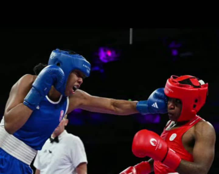 La boxeuse camerounaise de 26 ans, Cyndi Ngamba résidant en Grande-Bretagne, fera ses débuts professionnels le 7 mars 2025 à Londres.