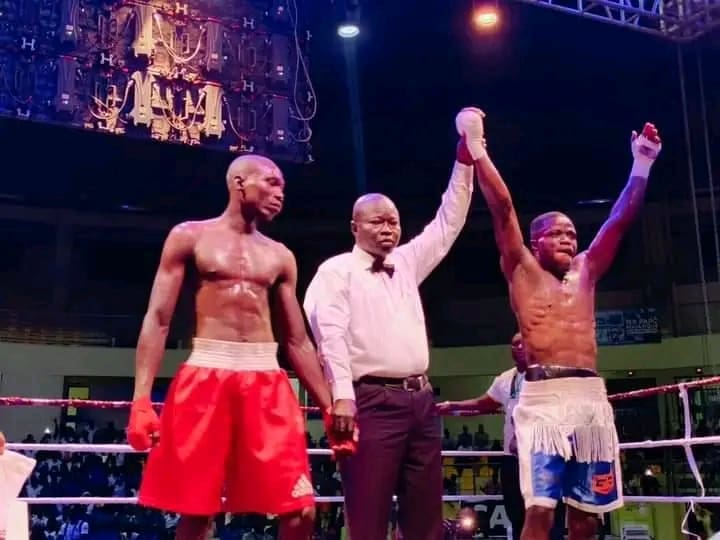 De son côté, le Nigérian Mojeed a remporté une confrontation spectaculaire face au Ghanéen Sani Yidani