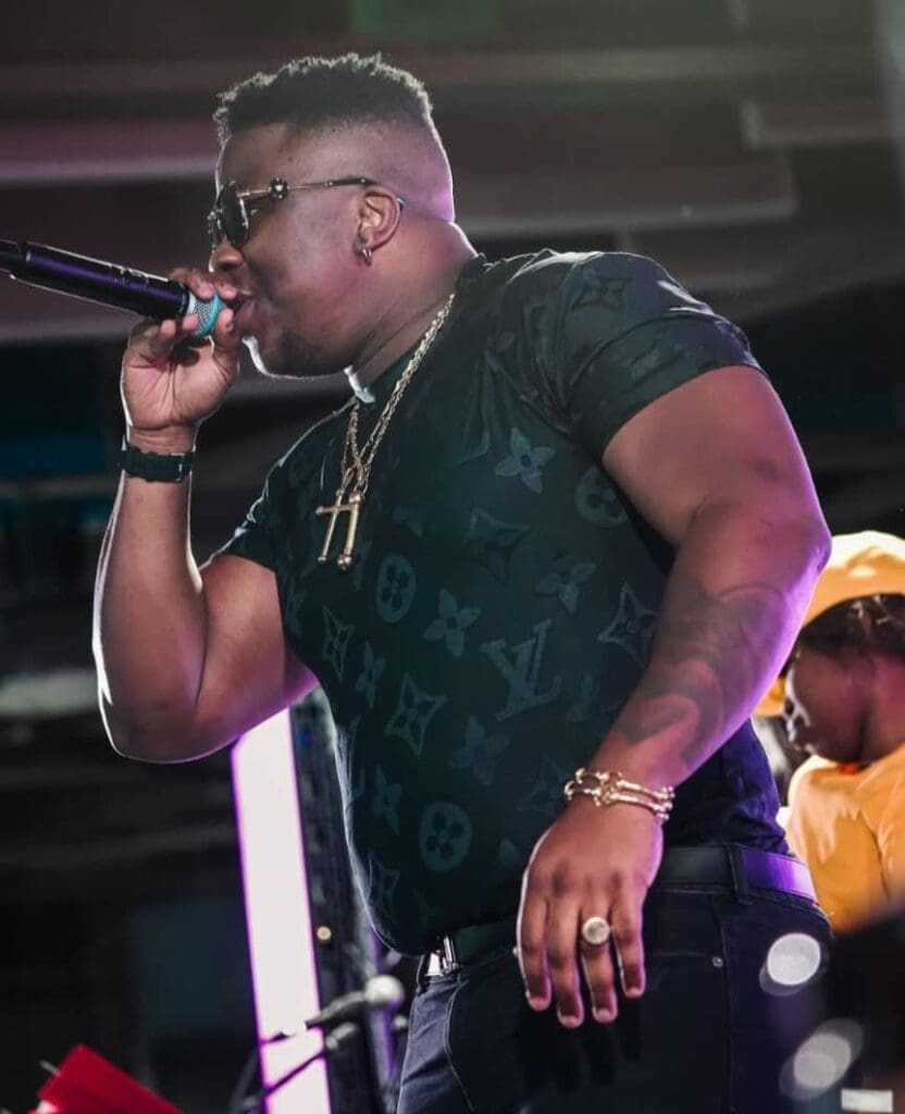 PEOPLE: Apoutchou National enfin libre!