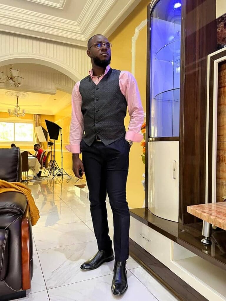 PEOPLE/MUSIQUE : Annie Anzouer ressuscite “Oublie mon passé”