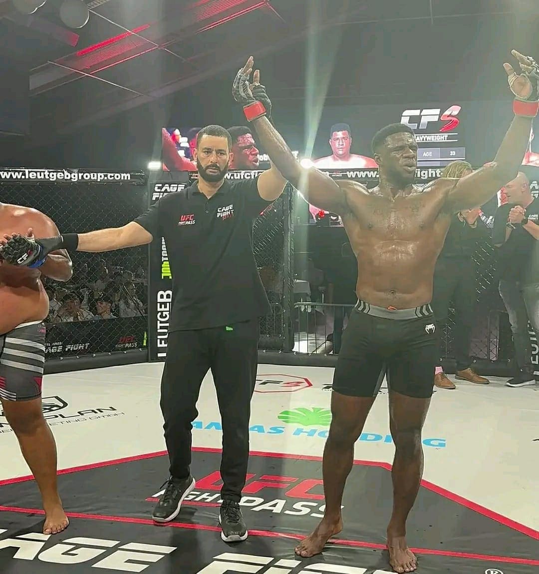 Le Cameroun peut se réjouir. L'un de ses dignes fils en la personne de Simon Biyong, figure emblématique du MMA, a remporté