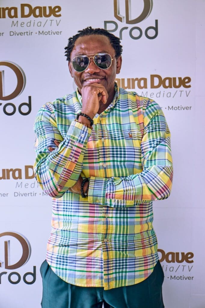 Prince Ndedi Eyango était chez Laura Dave Média Tv pour présenter son nouveau vidéoclip "Les Enfants du Continent", une chanson 