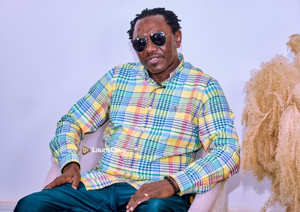  Prince Ndedi Eyango met en garde ces collègues qui ont du béguin pour lui