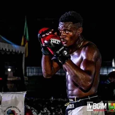 l'Ivoirien Samo Samo affronte Steve Lekeufack le 17 mai 2025 en Côte d'Ivoire