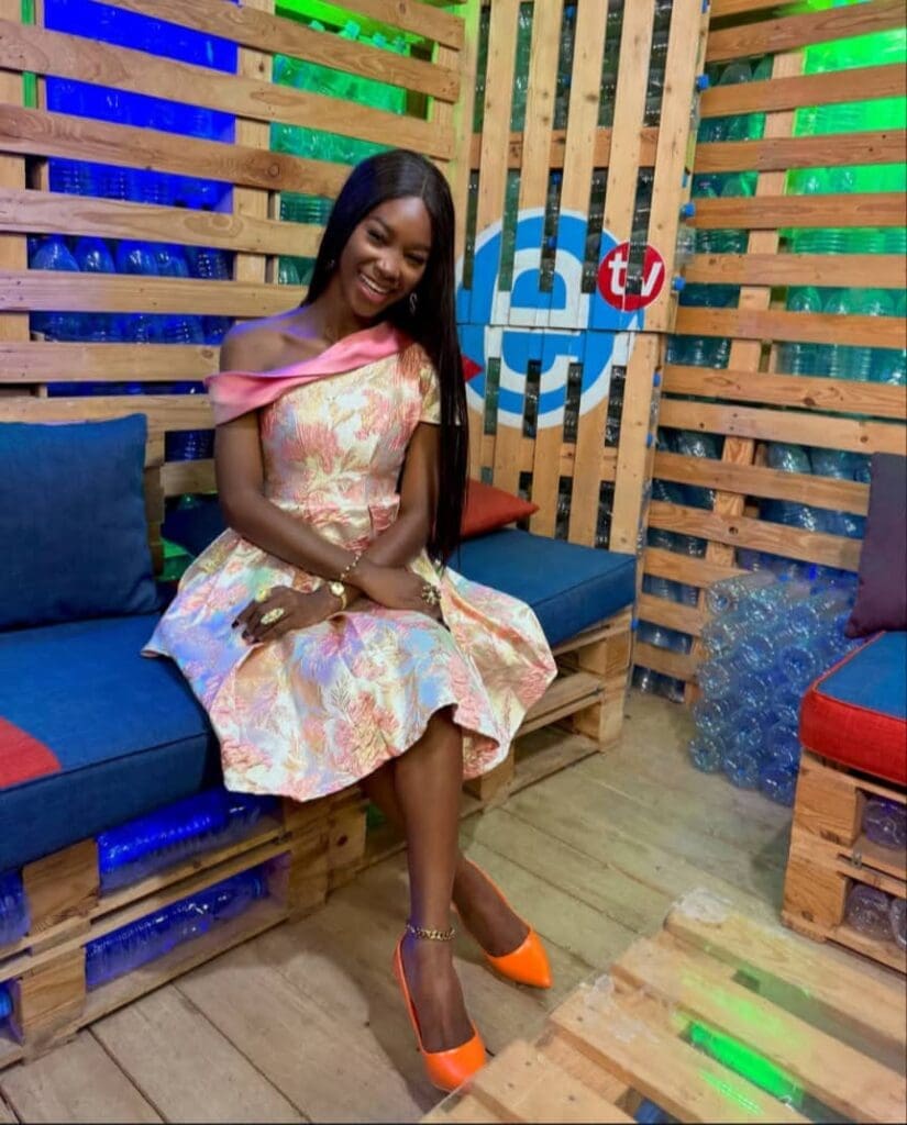 l’humoriste et comédienne camerounaise Frida Choco Bronzé a partagé son hésitation face au mariage. Si son cœur est déjà pri