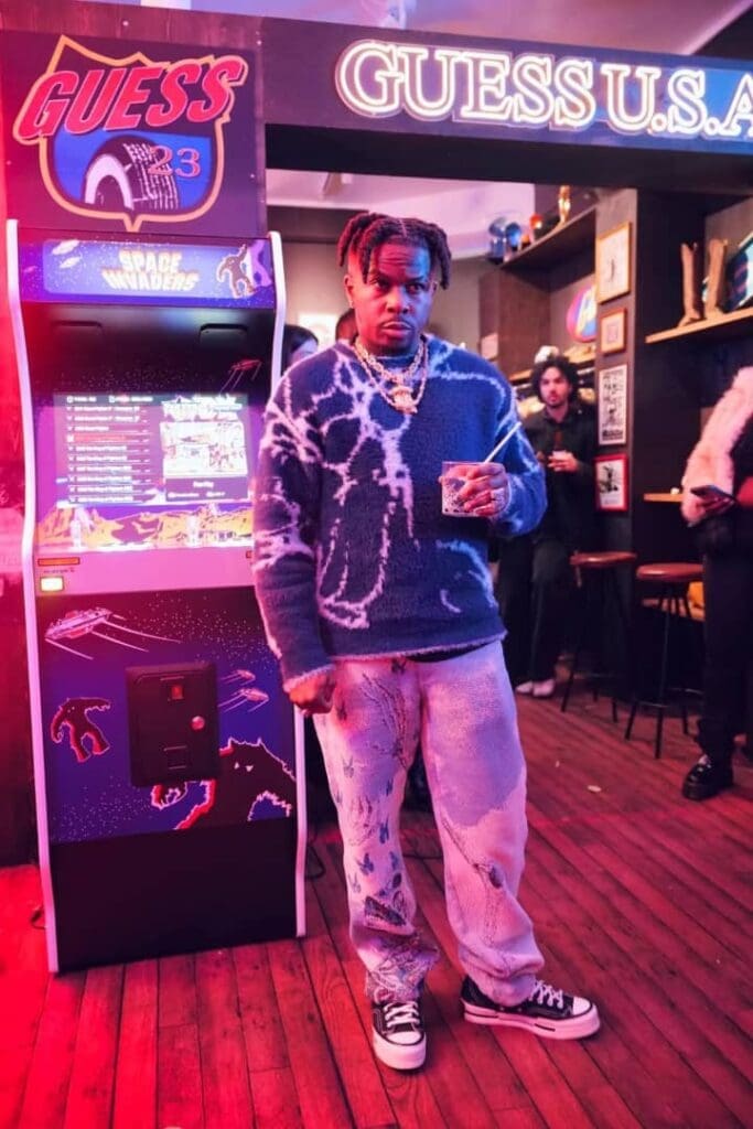 Didi B rend hommage à Houphouët-Boigny avant son concert au “Félicia”