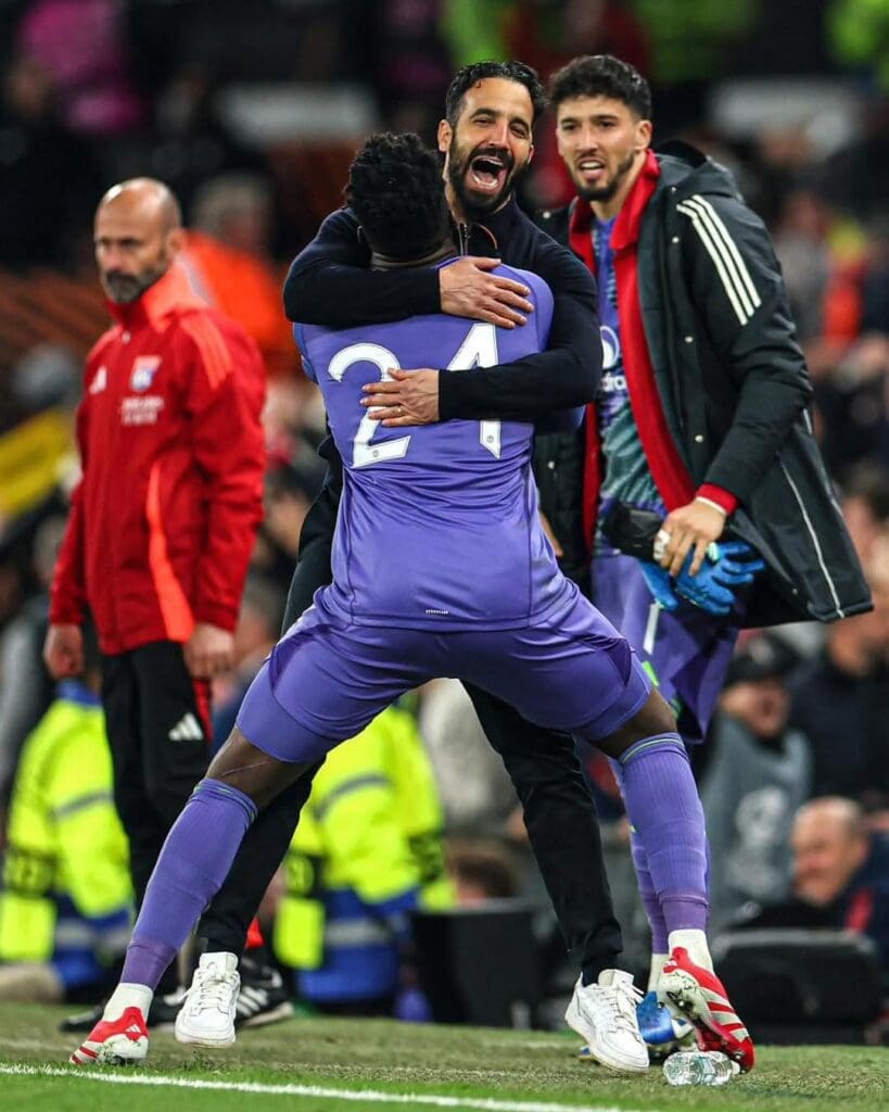 André Onana est sorti victorieux du quart de finale retour qui opposait son club Manchester United à l'Olympique lyonnais hier jeudi 17 avril à Old Trafford