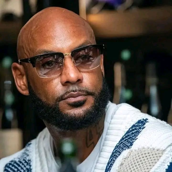 Le rappeur ivoirien Didi B, étoile montante du rap francophone, est l’un des premiers à rejoindre l’écurie du DUC. Leur collaboration