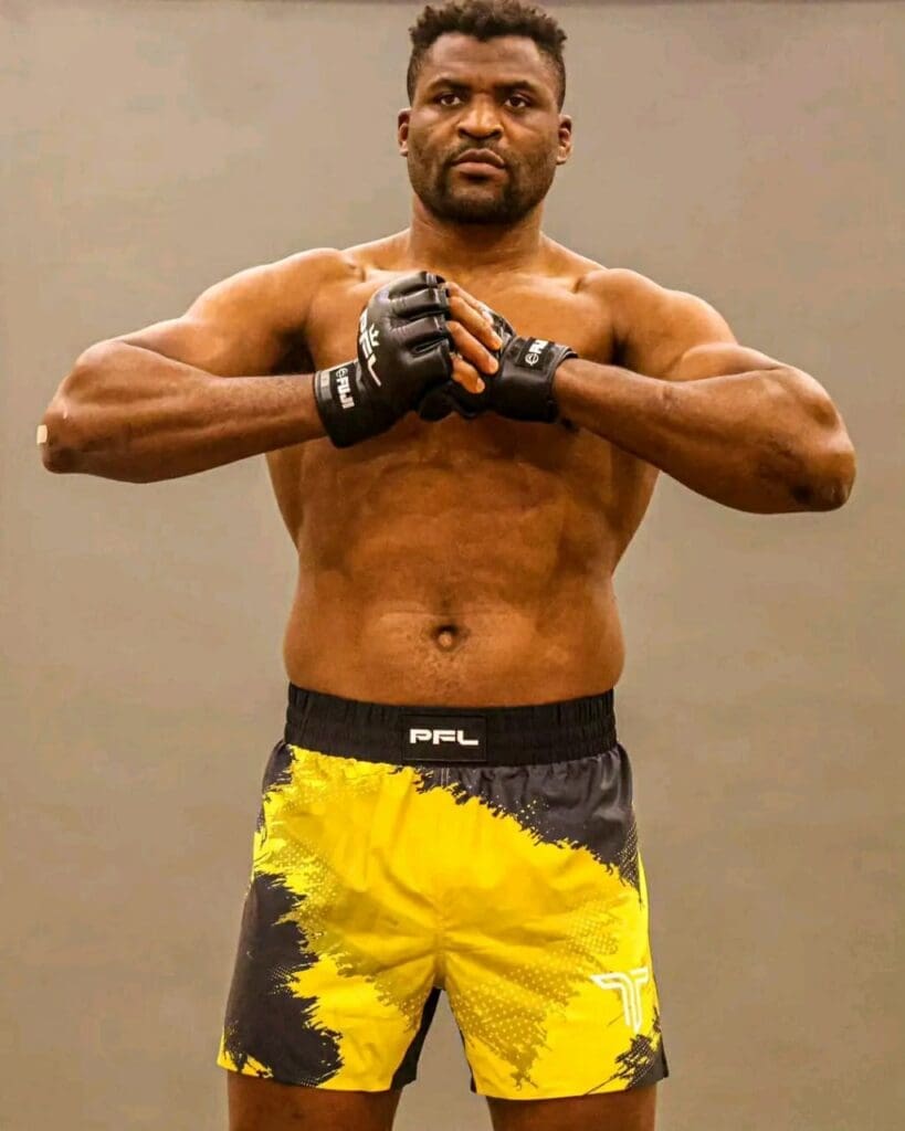 Ce jour-là, au quartier Omnisports, une collision impliquant la moto conduite par le champion du monde de MMA Francis Ngannou, a coûté la vie à une jeune fille de 17 ans, Brigitte Ntsama