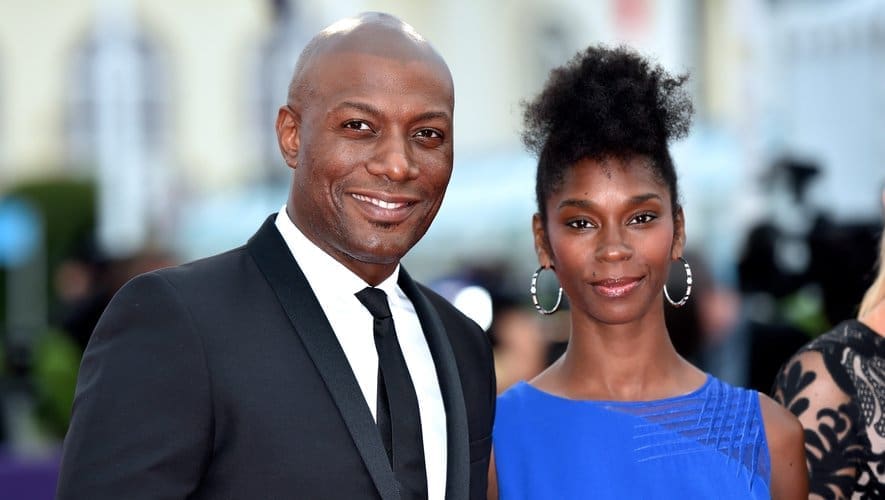 Harry Roselmack est une figure emblématique du paysage audiovisuel français. Derrière la carrière presqu'exemplaire du Martiniquais de 52 ans,