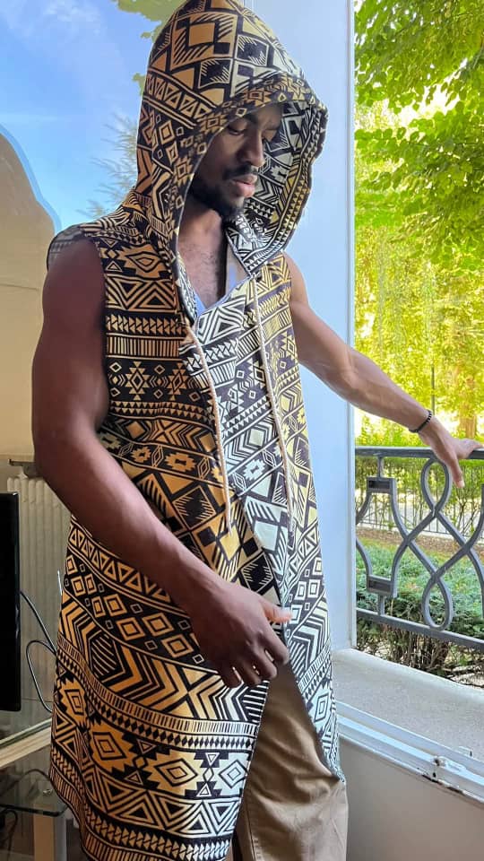 Arsène Etaba, le danseur surdimensionné