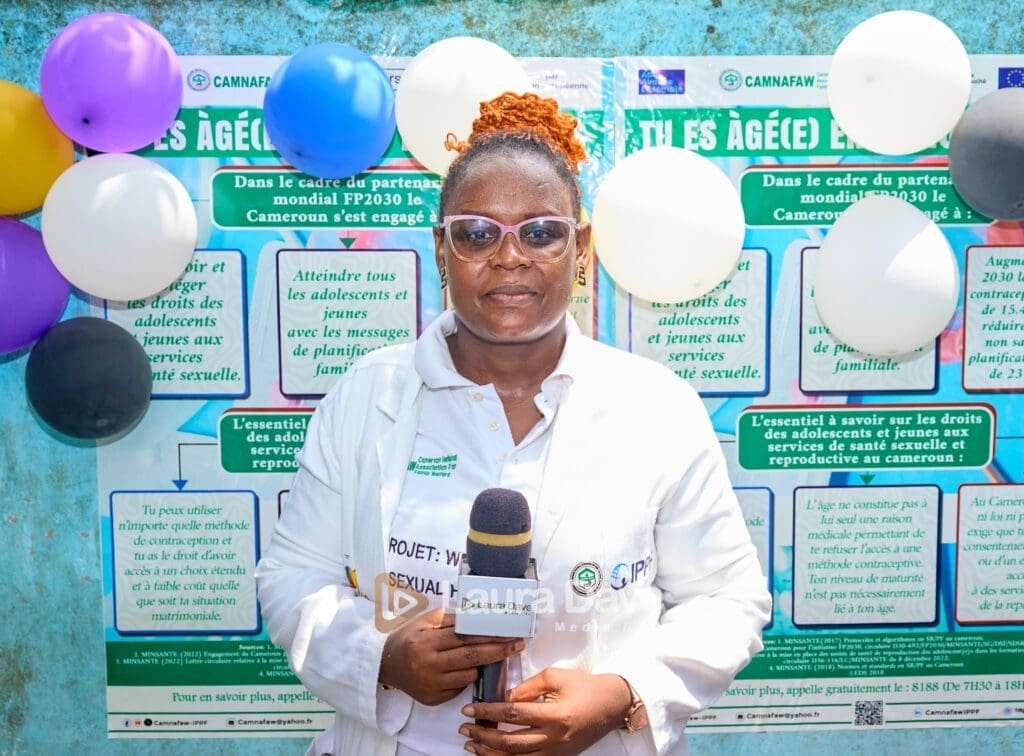 Nous avons reçu la sollicitation de la journaliste camerounaise Laura Dave qui nous a dit qu'elle voulait venir à la CAMNAFAW 