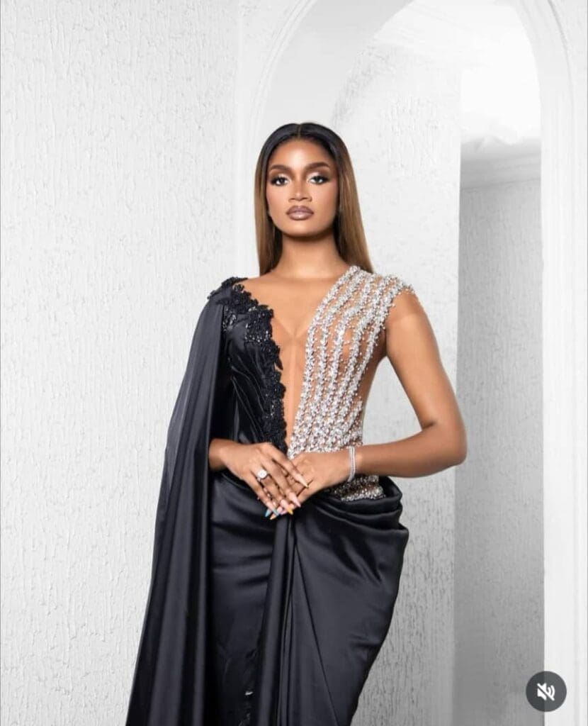 Ce 5 mai 2025, Princesse Issié, Miss Cameroun 2023, a publié sa vidéo officielle de présentation dans le cadre du prestigieux concours de beauté Miss World 2025