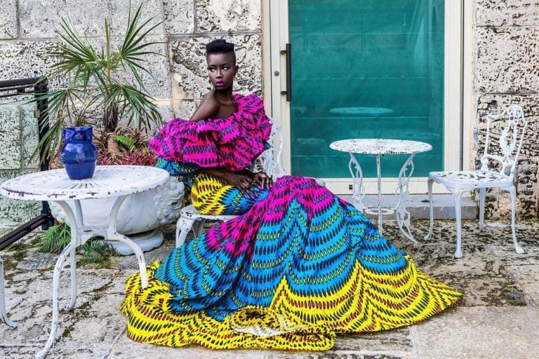 se cachent parfois des mains Camerounaises. Faisons un focus sur ces stylistes du 237 qui imposent leur signature sur la scène mondiale.