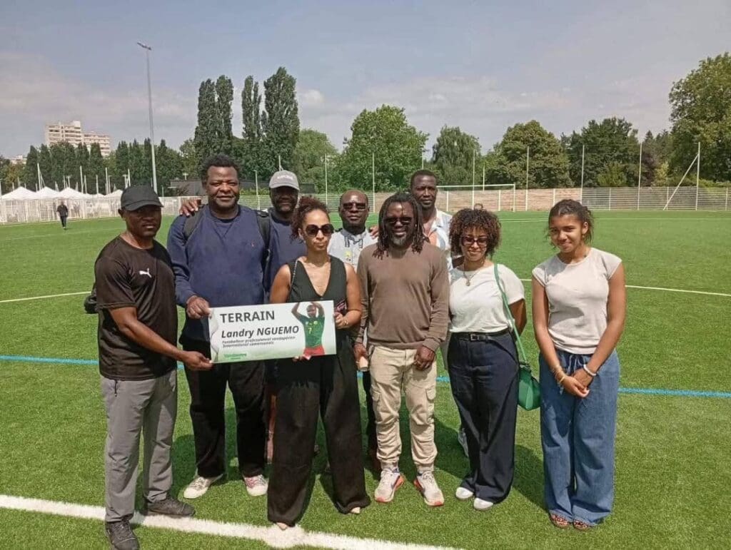 Un terrain à Nancy en France baptisé "Landry Nguémo"