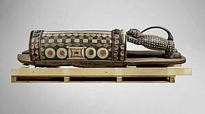  Le parlement français a approuvé le retour du Djidji Ayôkwé sur sa terre natale en Côte d’Ivoire