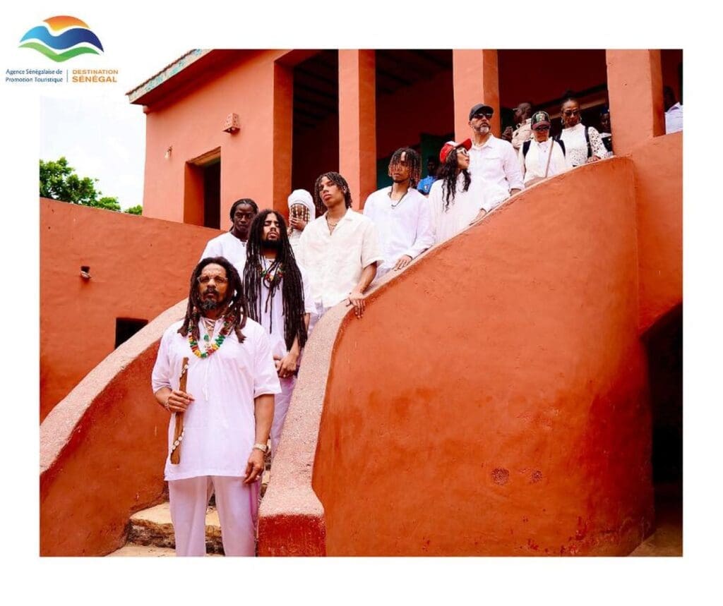 Quarante-quatre ans après la disparition de Bob Marley, figure emblématique du reggae et défenseur d’unité spirituelle, sa famille (Cedella, Rohan, Skip, Soule et Saiyan )