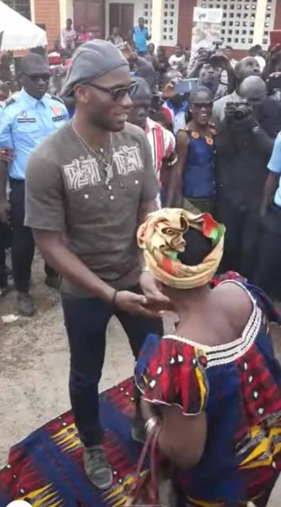 Alors que la rentrée scolaire approche à grands pas à travers le continent, certains sportifs africains ne se contentent pas de briller