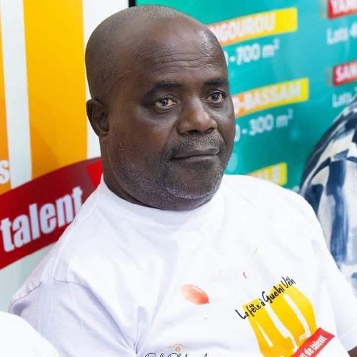 Absent de la scène depuis plusieurs mois, il a bénéficié d’une collecte de fonds lancée par l’influenceur Apoutchou National.