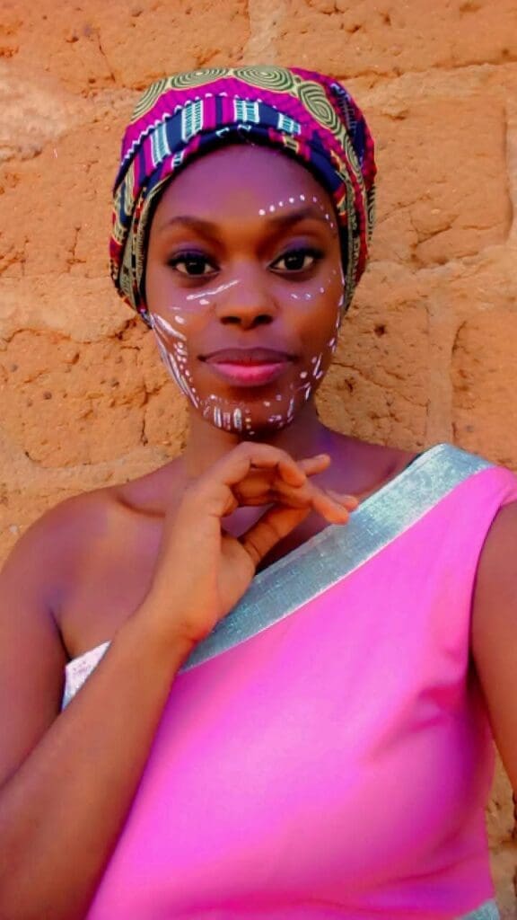 Yaoundé accueille l'exposition hybride The Speaking skins (Les peaux parleuses)