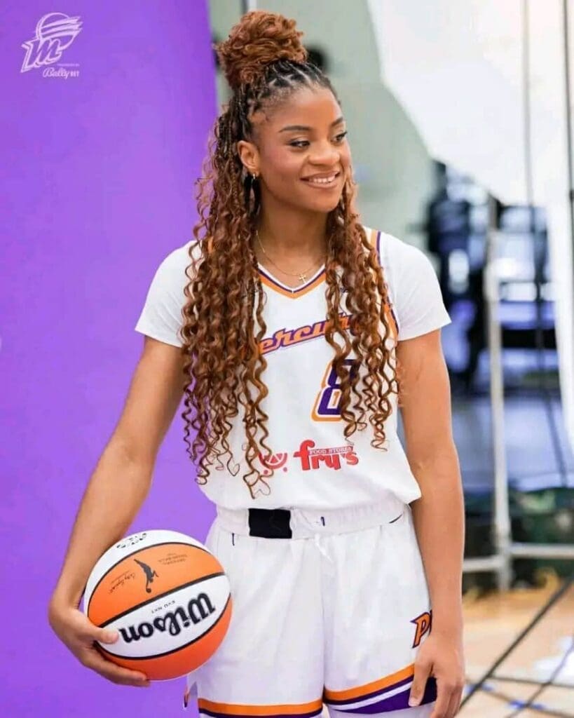 Monique Akoa Makani, l’étoile camerounaise qui brille en playoffs WNBA