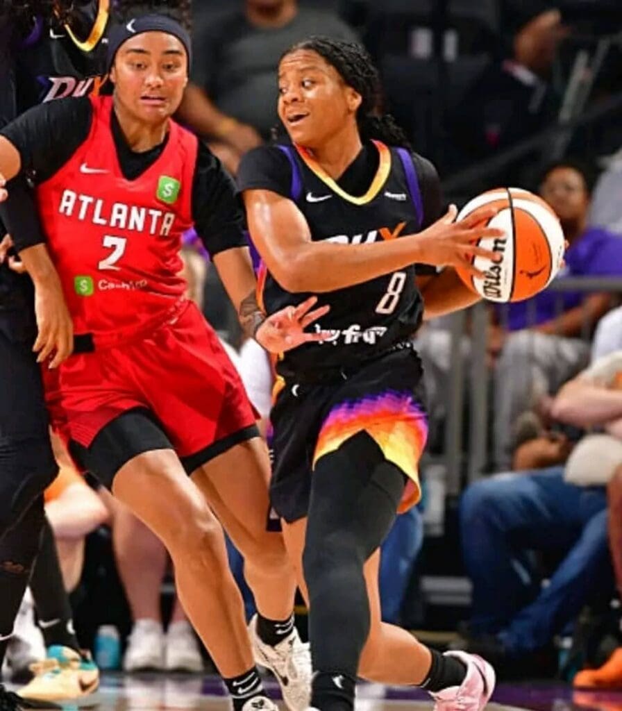 Pour sa première campagne de playoffs, la Camerounaise Monique Akoa Makani, arrivée en WNBA en avril 2025, a signé une performance 
