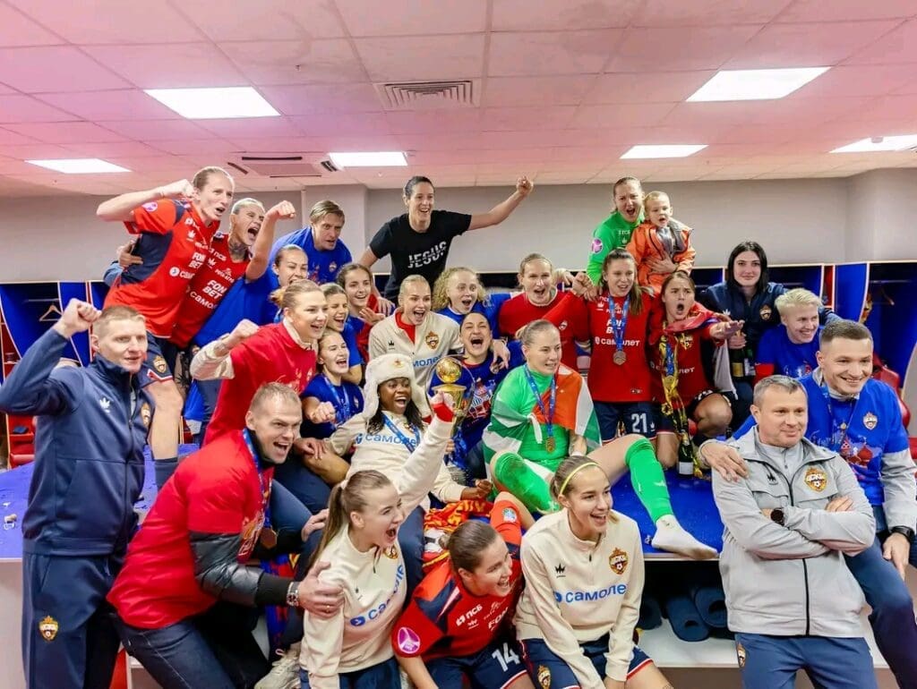 ’attaquante camerounaise Gabrielle Aboudi Onguene continue de marquer le football féminin russe de son empreinte. Ce week-end, la