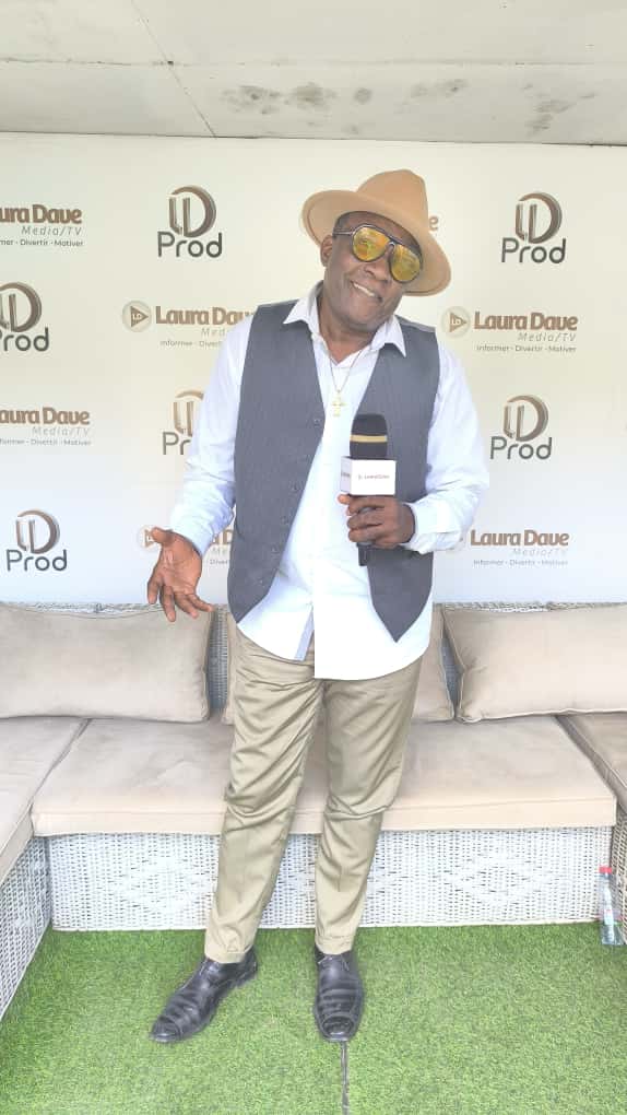 l’artiste engagé Georges Dickson fait le choix d’un message d’unité et de fraternité. Avec son nouveau single « La paix est bien », dans une interview accordé à