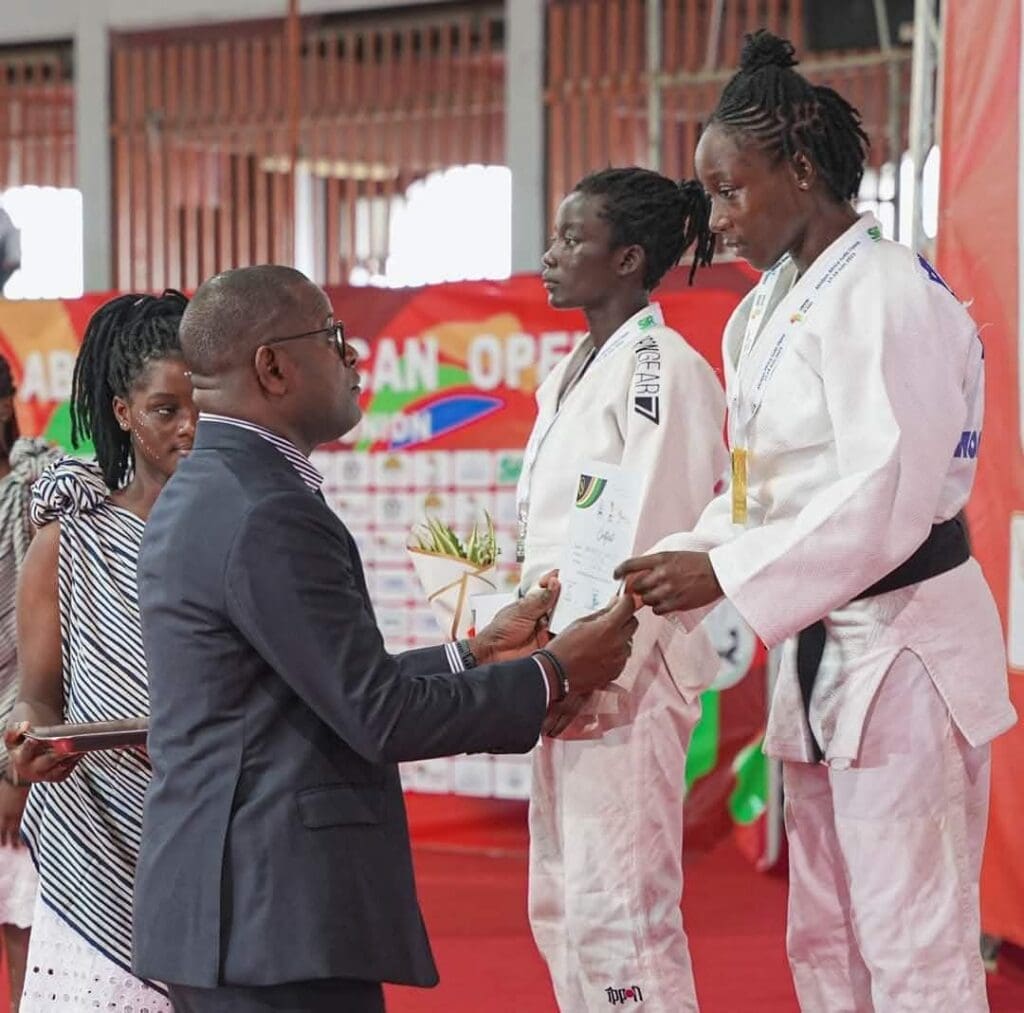 De ses débuts dans un dojo camerounais à ses exploits africains, Marie Céline Baba Matia trace sa voie avec détermination. La jeune