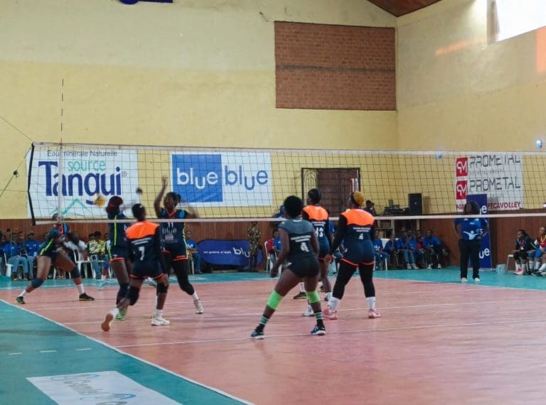 Le week-end du 4 janvier 2026 a été riche en émotions pour le sport camerounais et international. Entre football, volleyball et Premier 