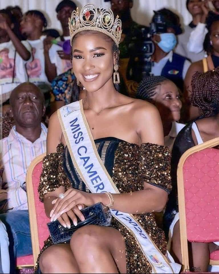 Depuis plus de soixante ans, le concours Miss Cameroun distingue des jeunes femmes appelées à représenter le pays sur les scènes 
