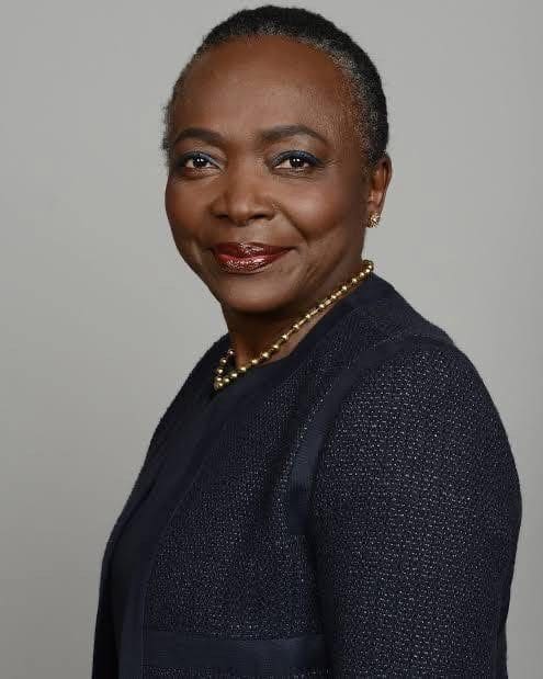 Denise Epote, figure du journalisme prend sa retraite