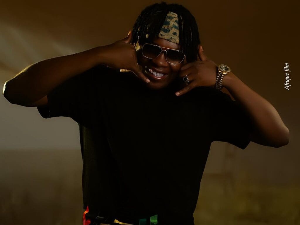 Faits de société au Cameroun : quand les célébrités prennent position entre engagement et stratégie médiatique