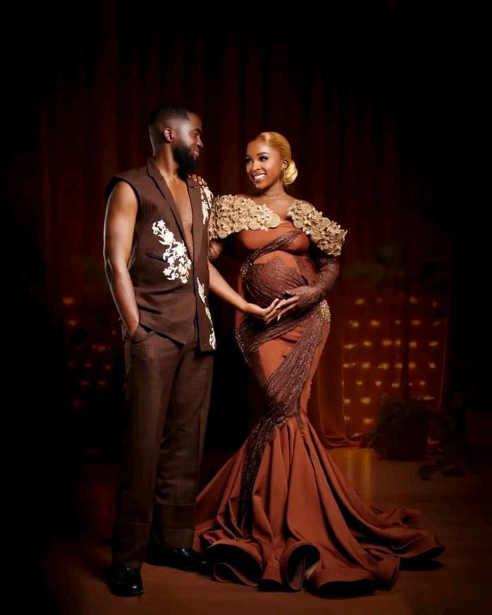 Dans le showbiz camerounais, certains couples ne se contentent pas de partager leur vie sentimentale : ils transforment leur complicité en
