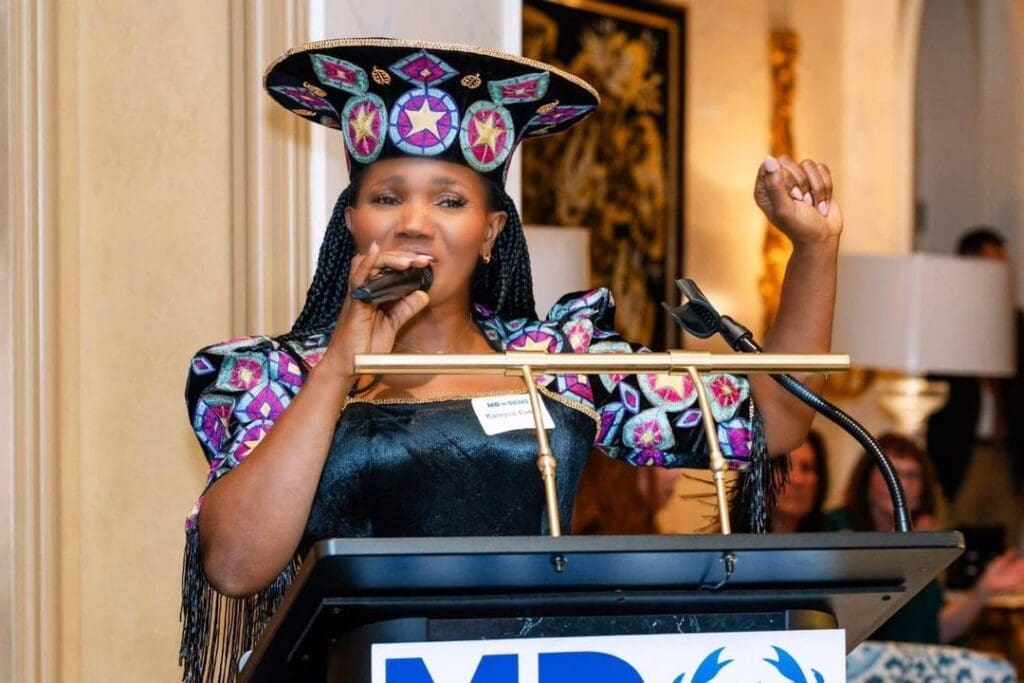 Quand les stars revisitent la tradition : ces artistes camerounais qui modernisent les rythmes traditionnels