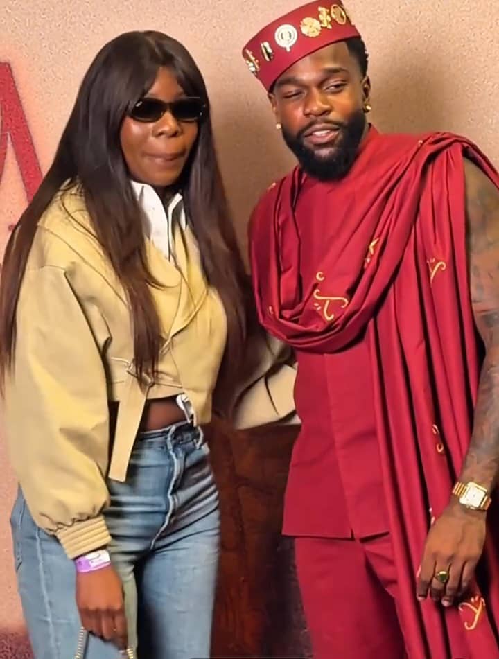 Le 18 mars 2026 à Paris, le chanteur franco-camerounais Tayc a présenté en avant-première Joÿa, un court-métrage musical immersif 