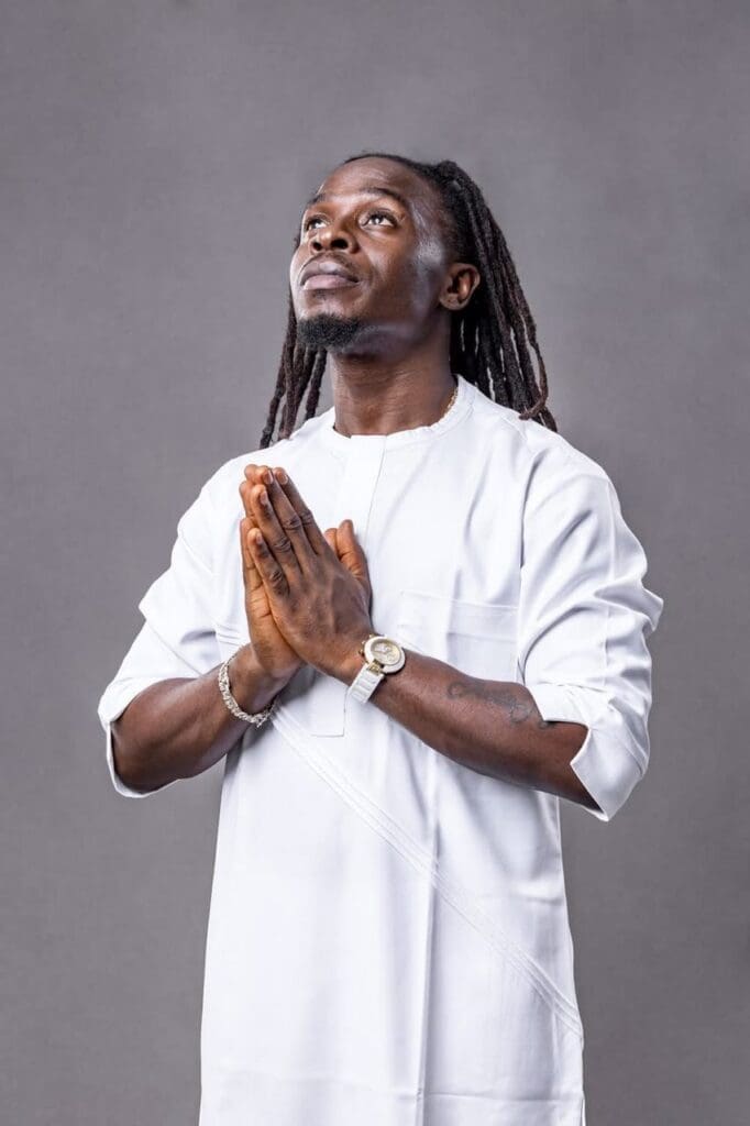 De passage en Côte d’Ivoire, l’artiste camerounais Mr Leo était l’invité d’une émission radiophonique ce 14 avril 2026, où il s’est exprimé sans détour sur 