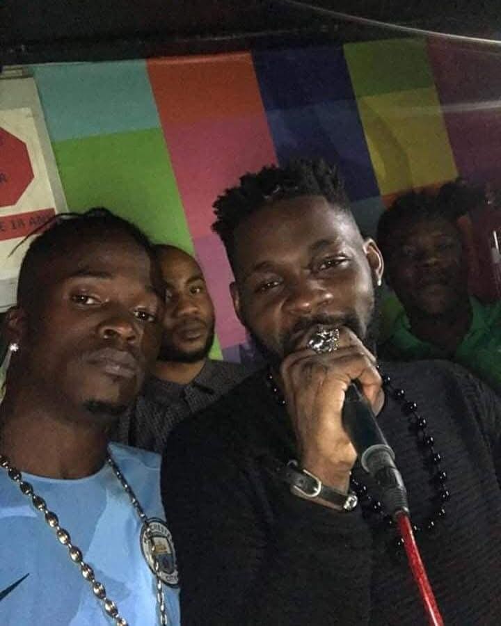 Debordo Leekunfa : entre rivalité, pression et résilience dans l’ombre de la gloire