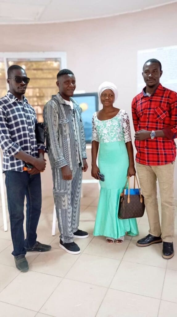 Adoum Oumarou dévoile « Sur nos routes » à Maroua, une immersion artistique dans le voyage