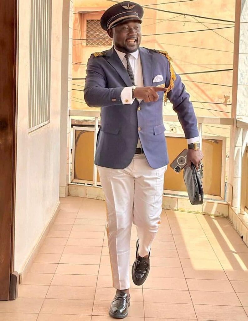 Tchotcho de la Capitale, le taximan qui a redéfini l’image du métier à Yaoundé