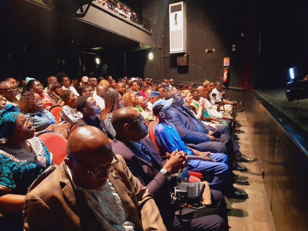 L’Institut français de Douala a servi de cadre, mardi 12 mai 2026, à l’ouverture officielle de la première édition du Douala International Film Festival (DIFF). 